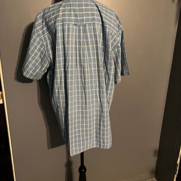 Pendleton Men’s short sleeve button down shirt. Light blue plaid. Size XL. - Picture 2 of 3